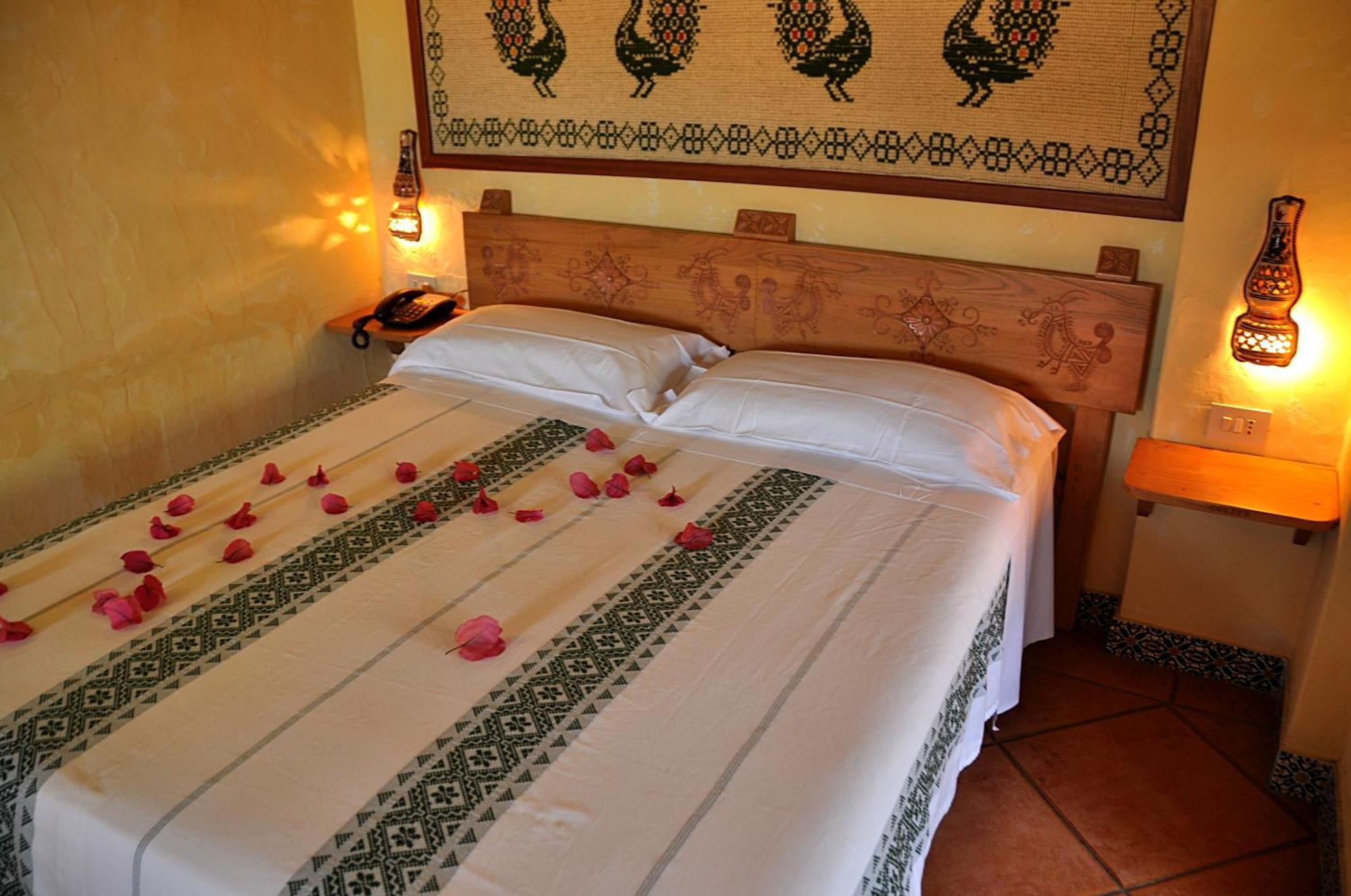 Hotel Fiore Di Maggio Вилласимиус Экстерьер фото